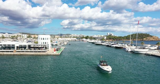 Amarrados a la buena vida: yates en alquiler desde 1.000 euros